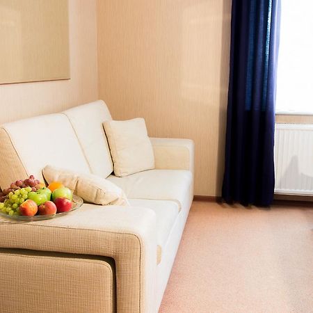 L'Ascada Hotel Śrem Eksteriør billede