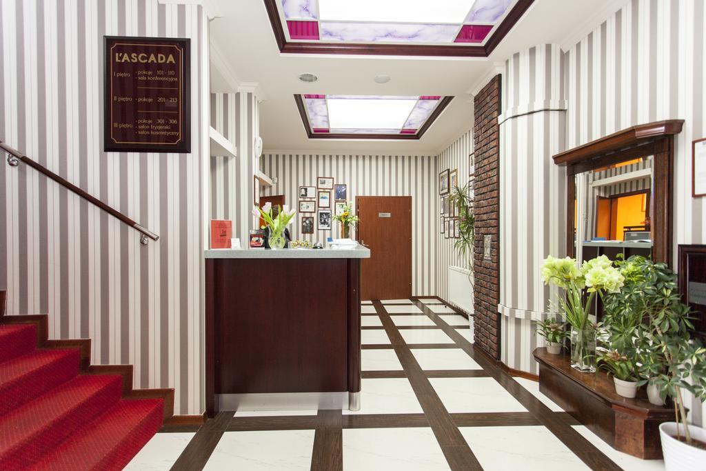 L'Ascada Hotel Śrem Eksteriør billede