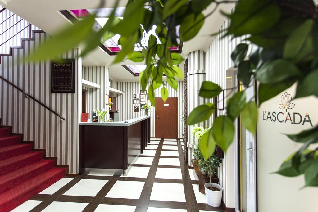 L'Ascada Hotel Śrem Eksteriør billede