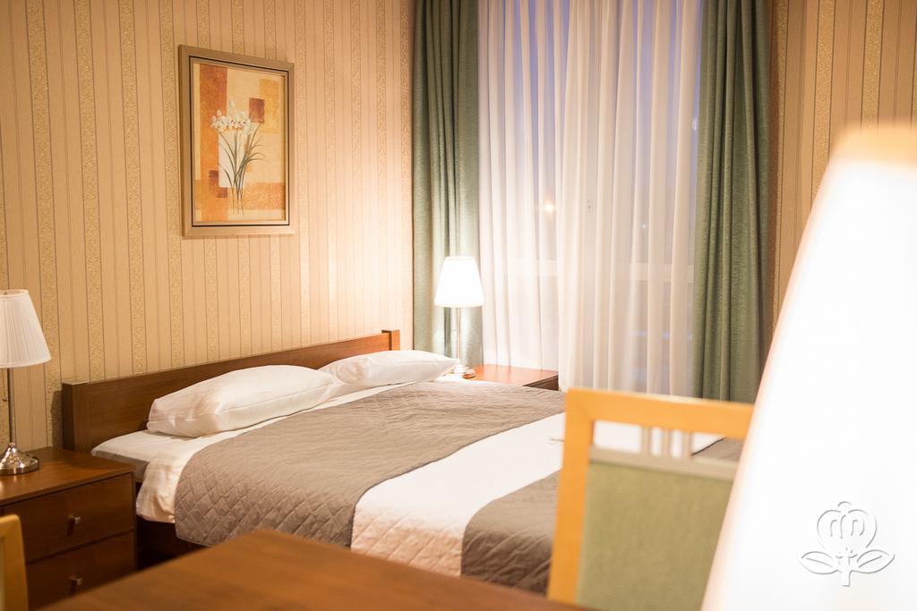 L'Ascada Hotel Śrem Eksteriør billede