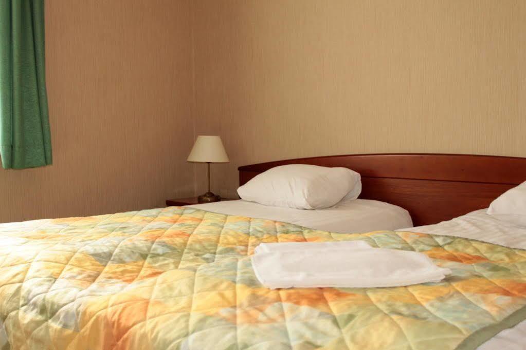 L'Ascada Hotel Śrem Eksteriør billede